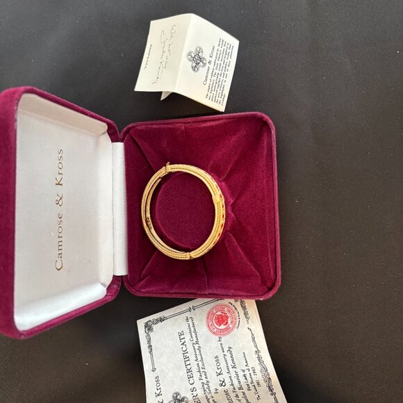 Jacqueline Kennedy Bracelet - Picture 1 of 4